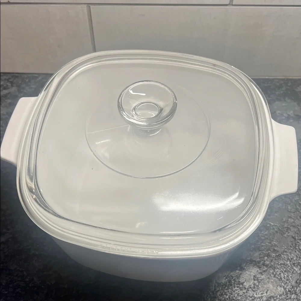 Corningware solid White Glass-Top AND plastic top Casserole Dish 2.5 qt bowl